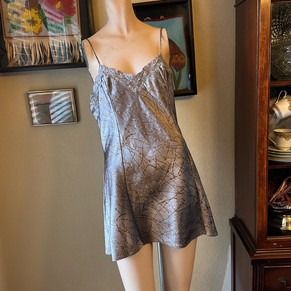 Victoria’s Secret Silver/Gray Satin & Lace Negligee size large